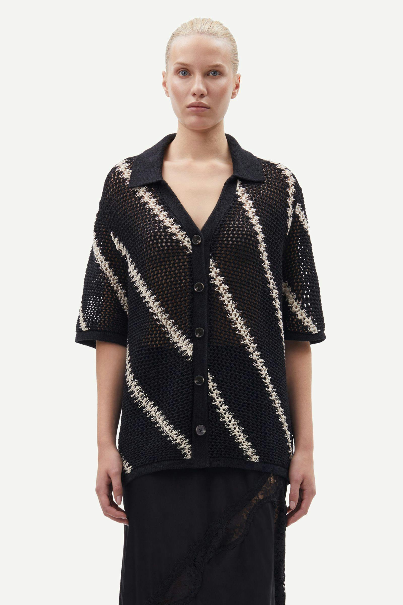 Saisha Shirt 15296 Black St.