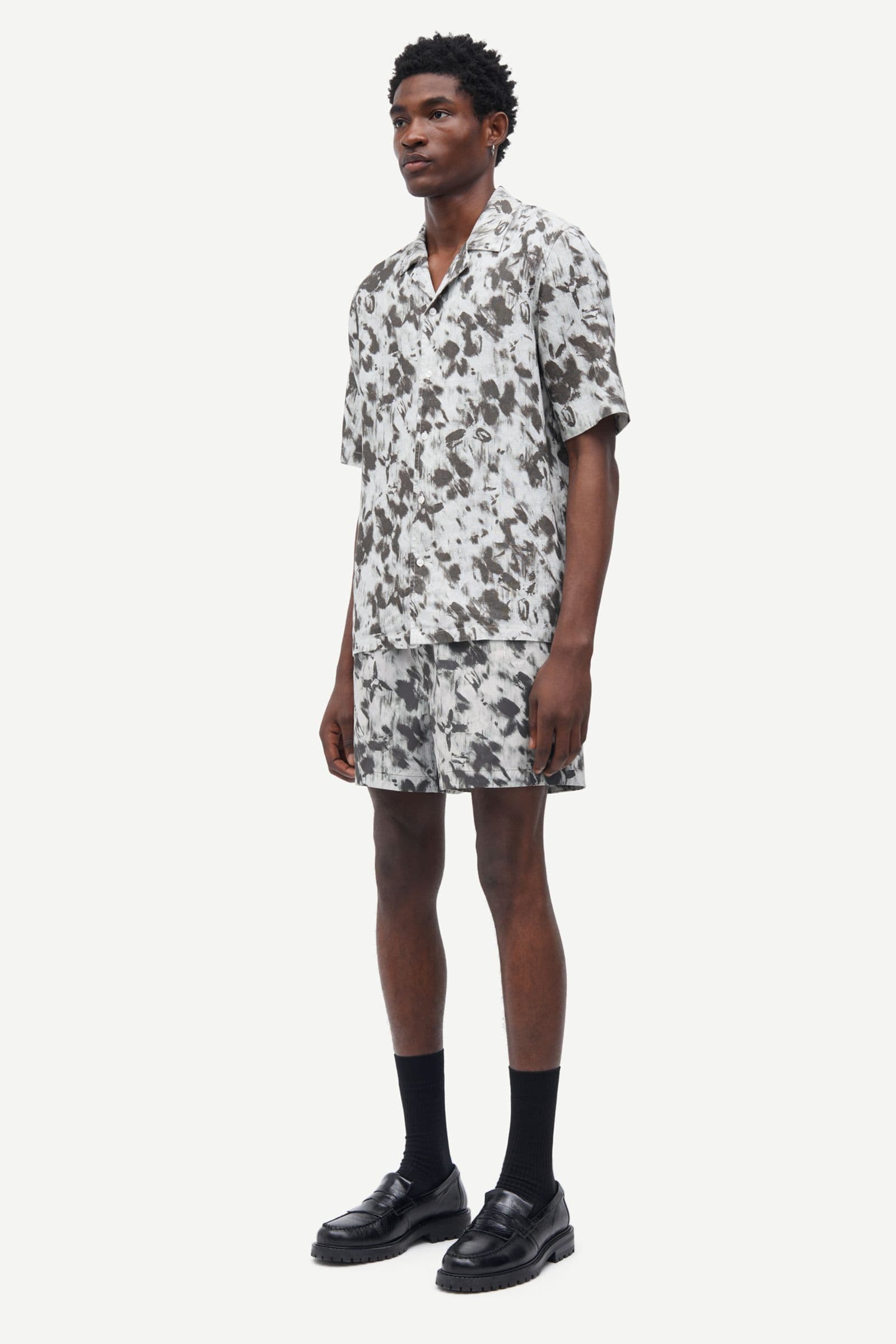 Oscar AX shirt 14329 Blurred Flower Beluga