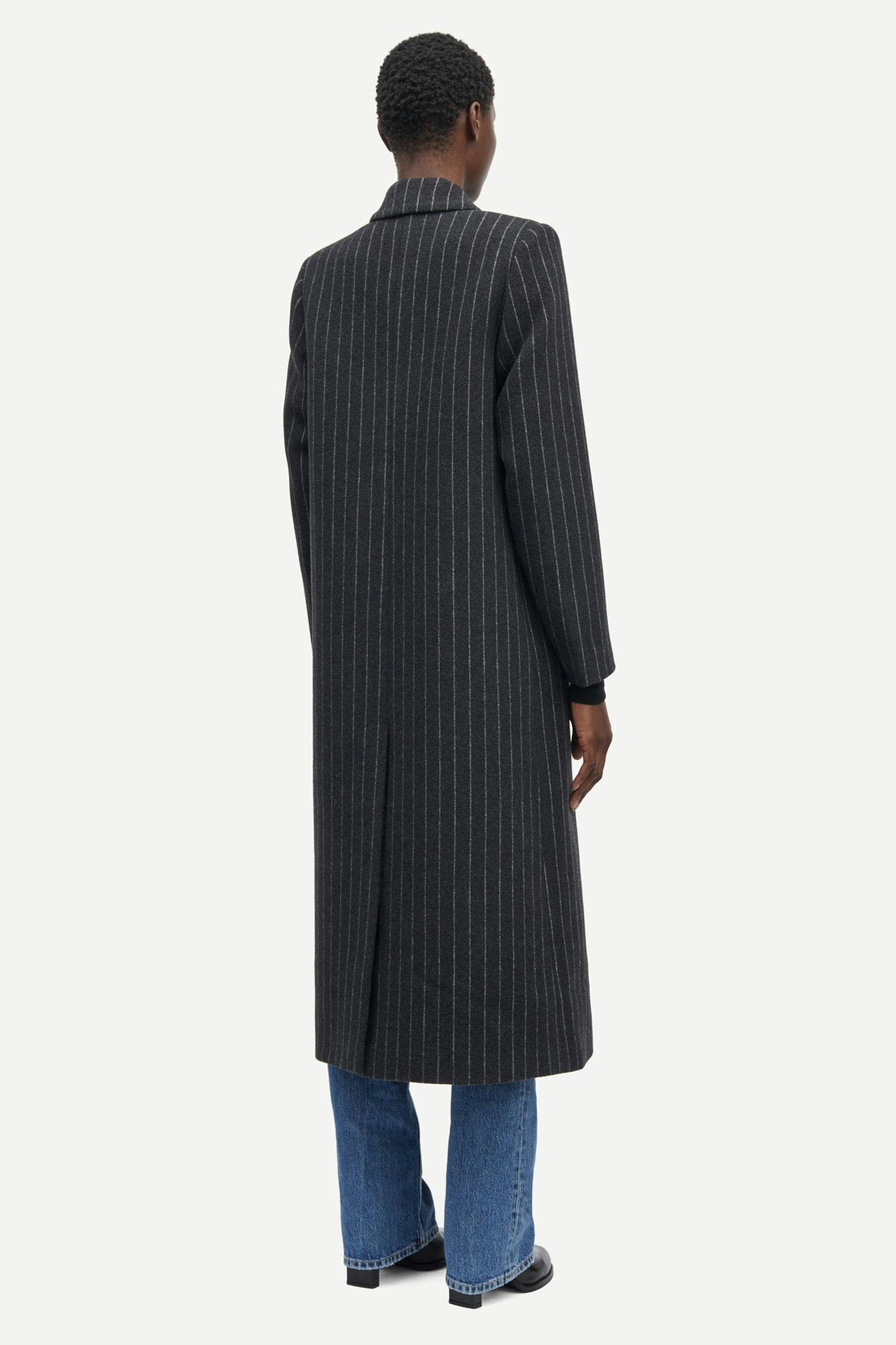 Safalcon coat 15597 Dark Grey Pinstripe