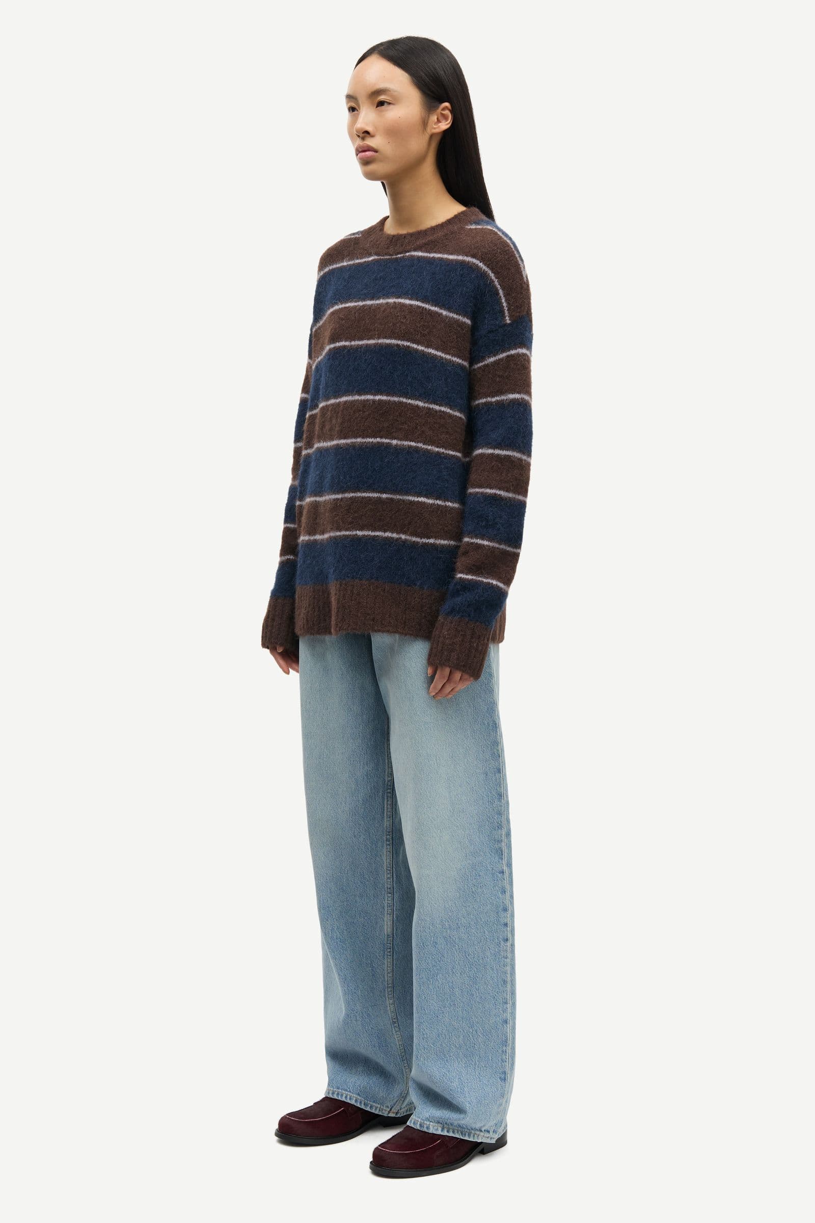 Sajeanne sweater 15425 Black Coffee St.