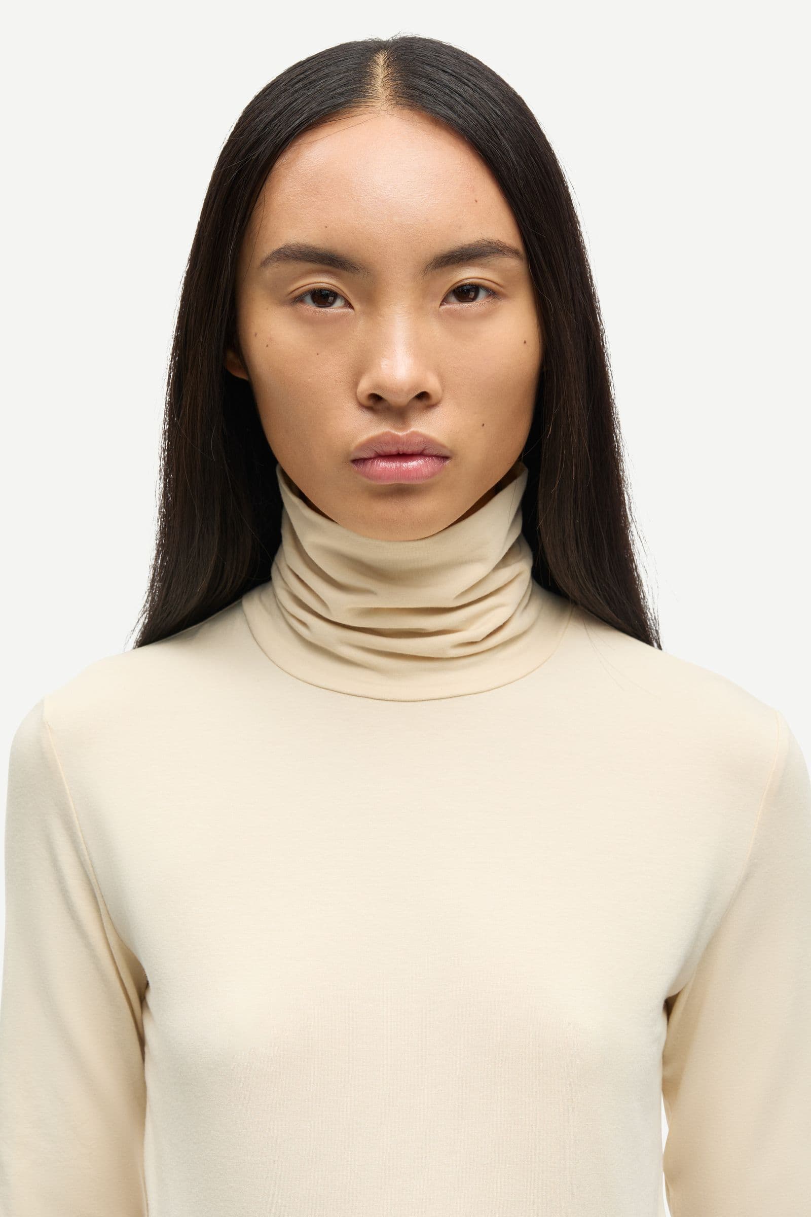 Ester t-n 265 Warm white