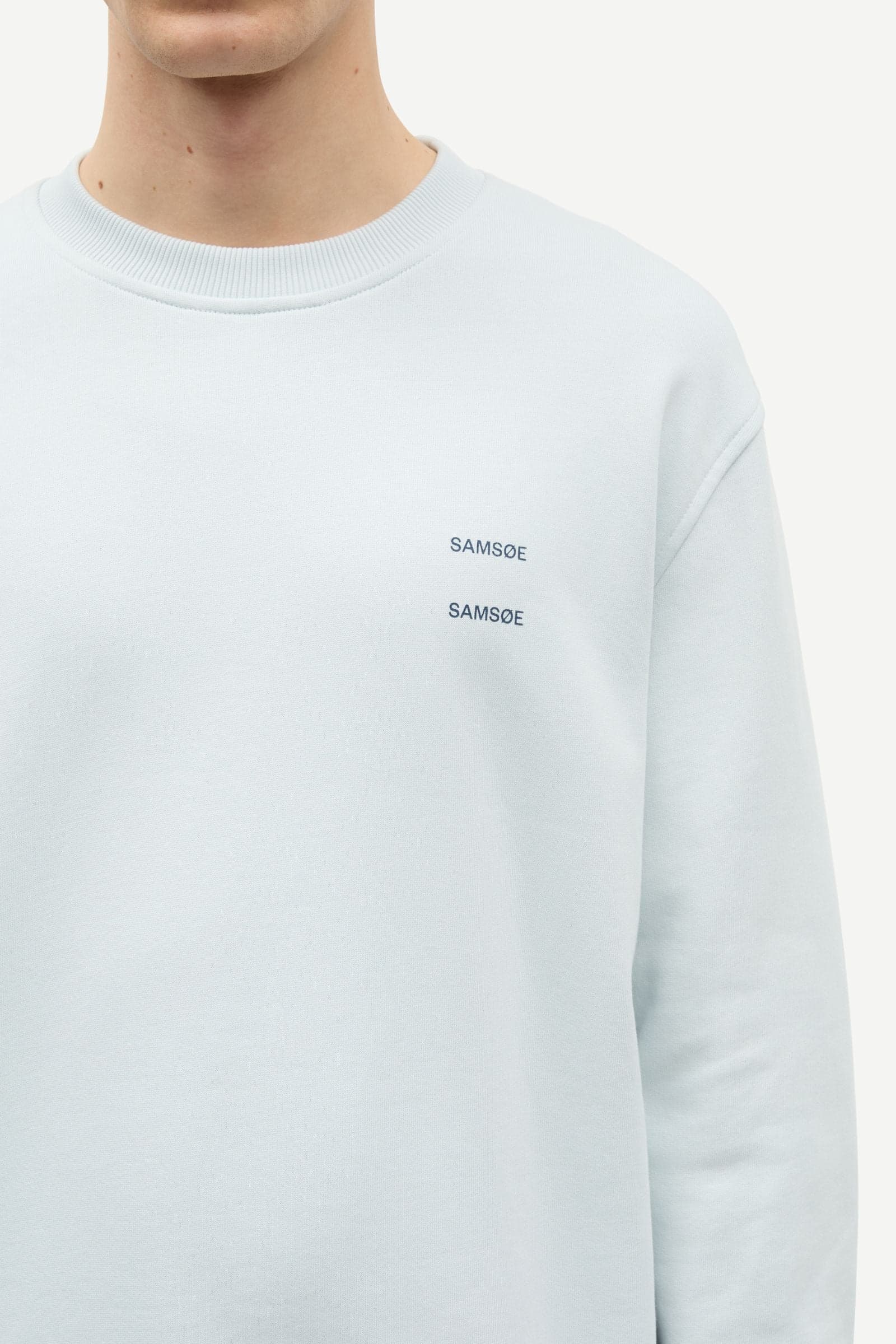 Joel crew neck 11414 Skywriting