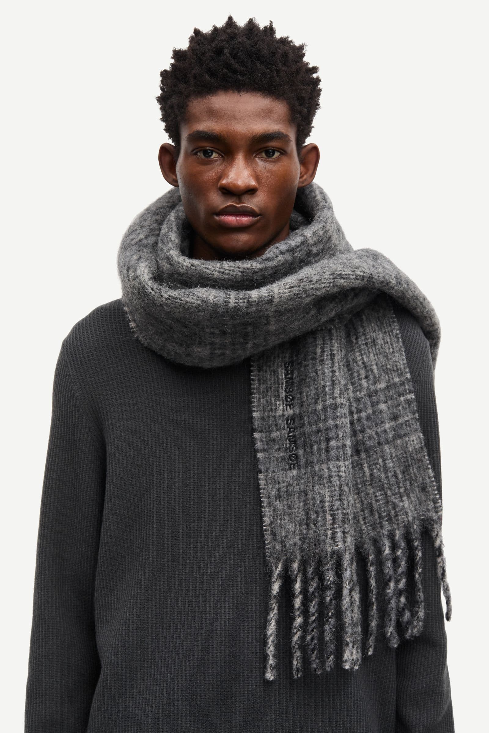Alex scarf 14856 Grey ch.