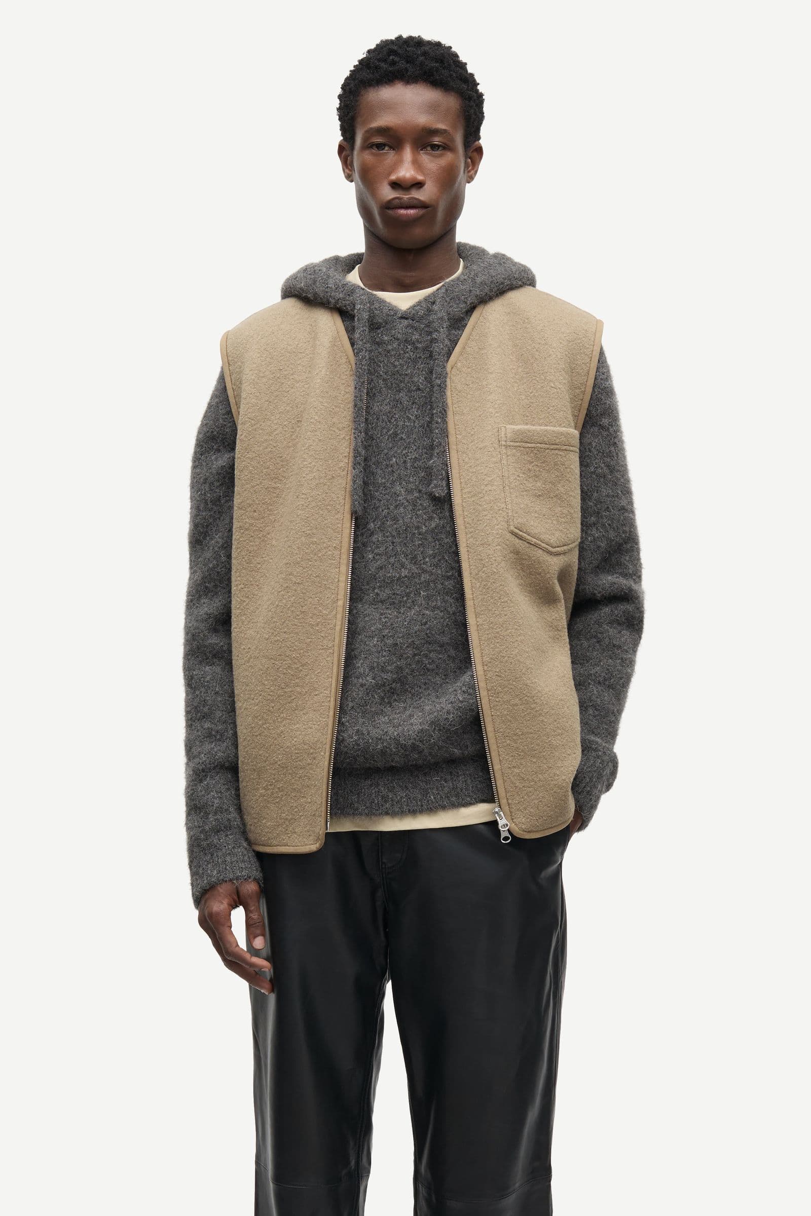 Sahannes vest 14612 Lead Gray