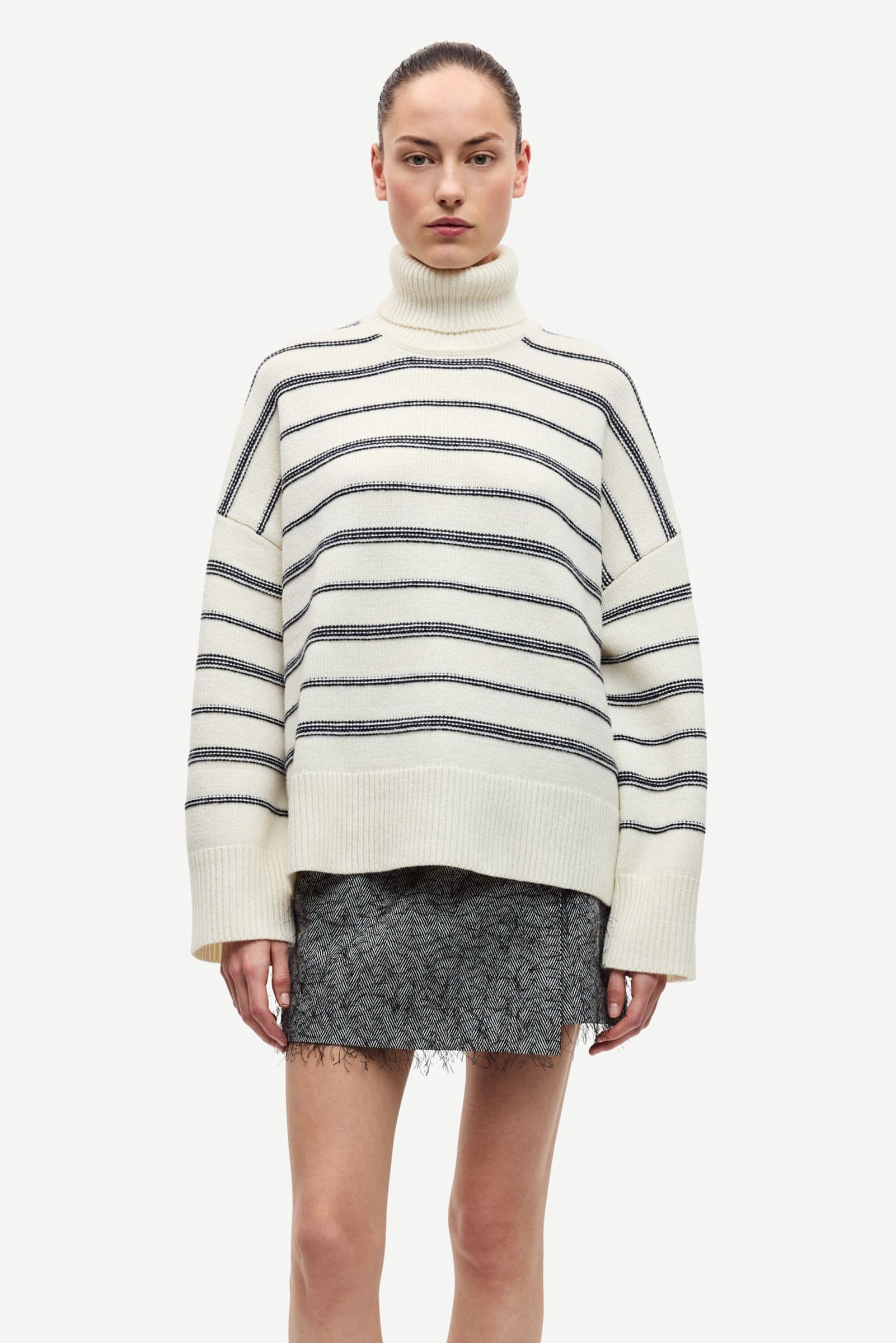Sakeiku stripe turtleneck 11250 Clear Cream St.