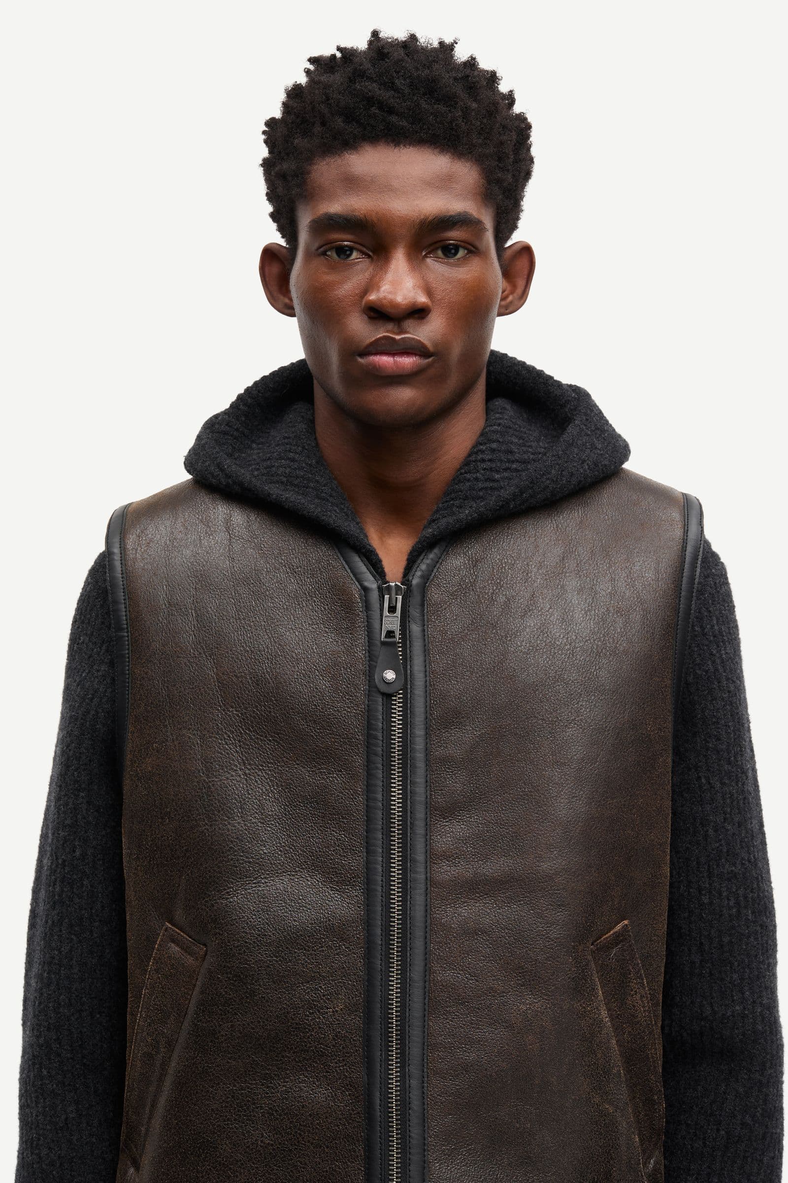 Saboy vest 15692 Dark brown crackled