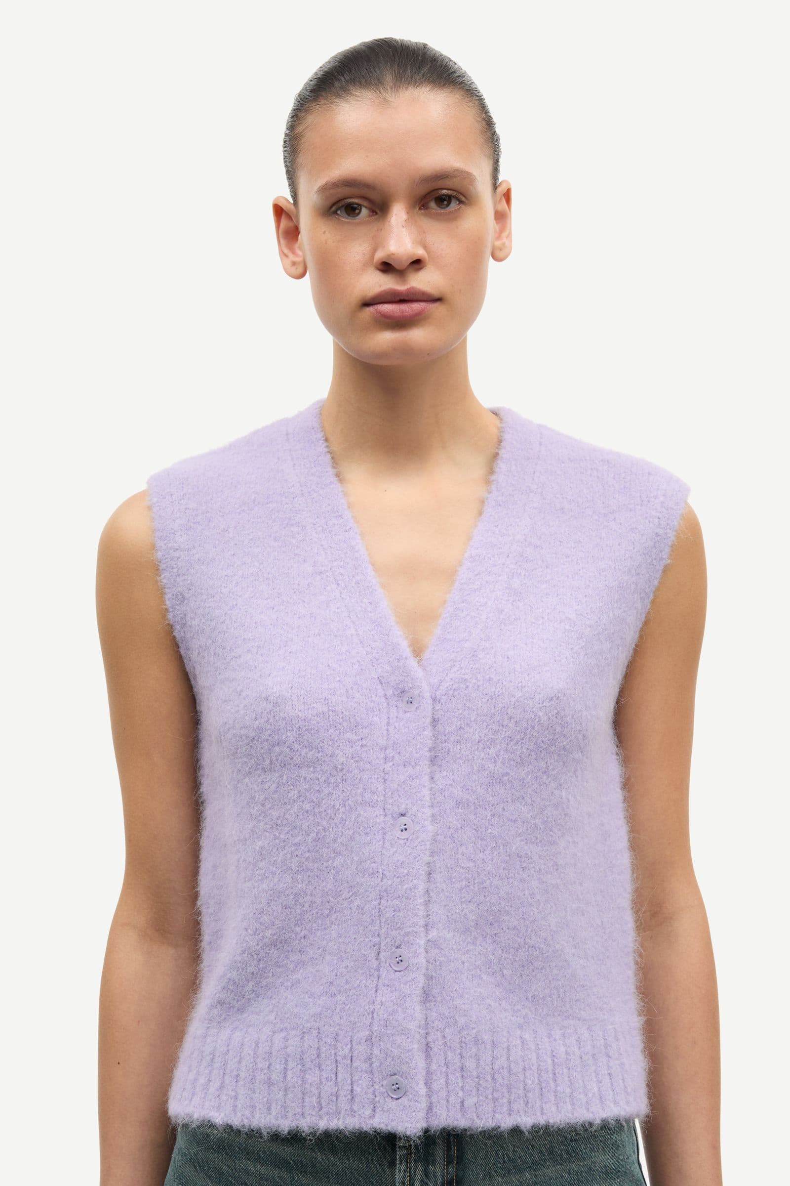 Sajeanne vest 15425 Wisteria