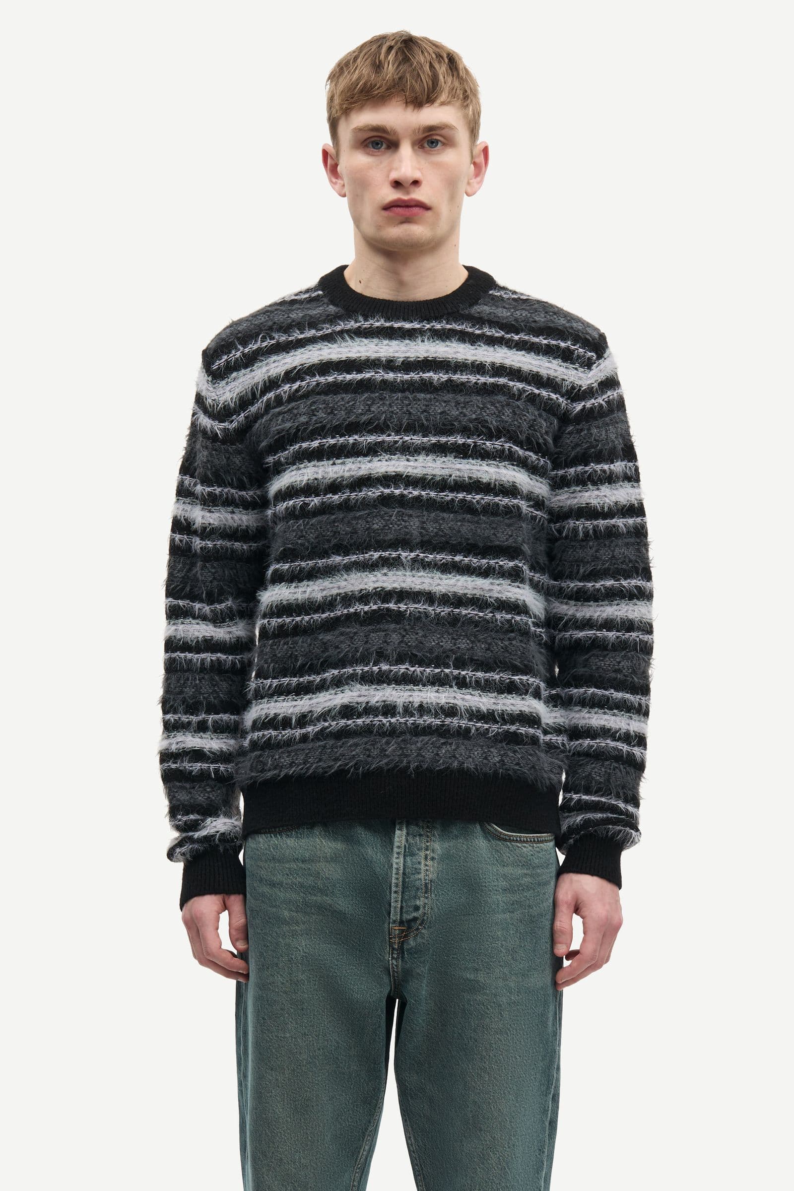 Safinnley sweater 15862 Black St.