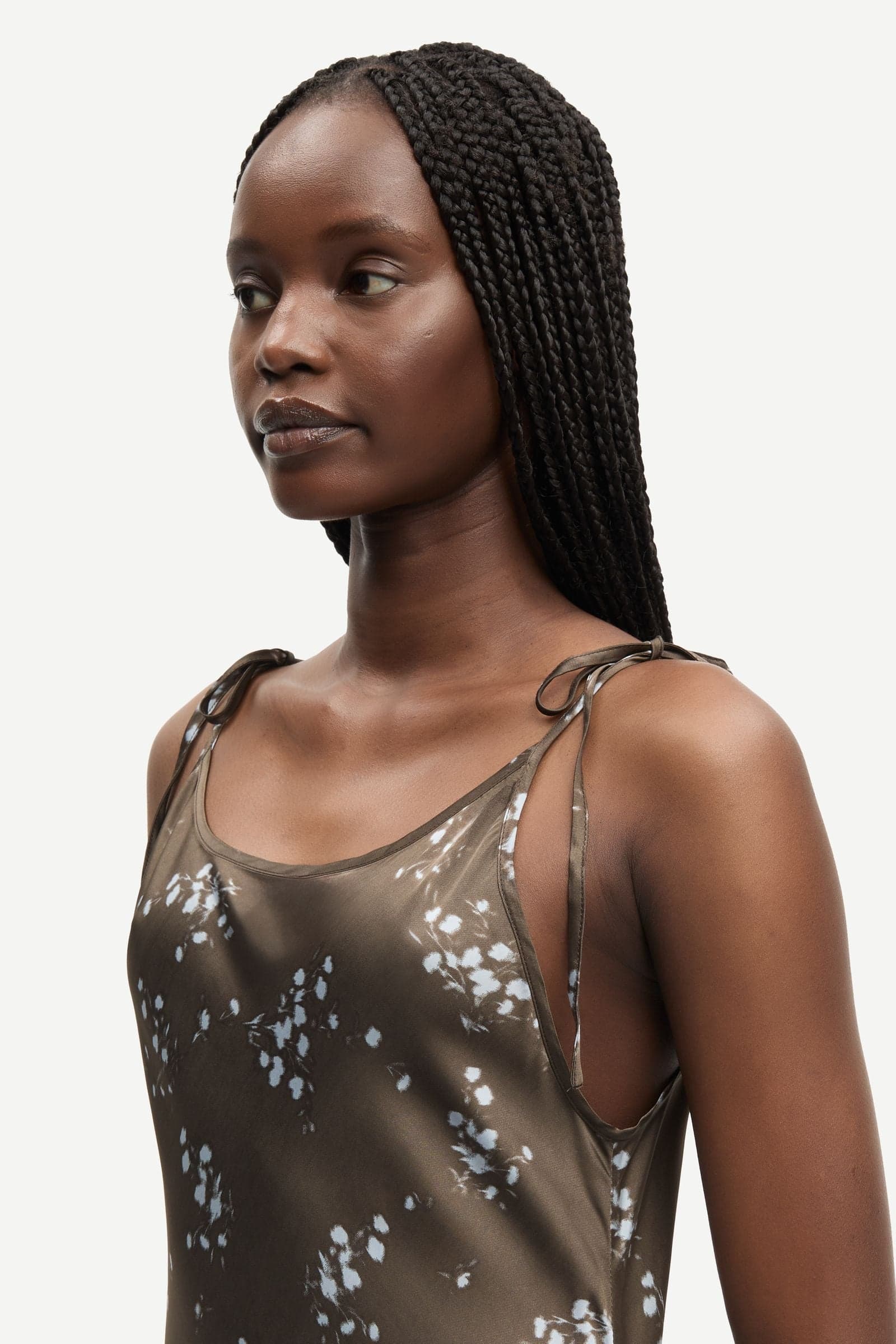 Sasinga dress 15755 Blooming Brown