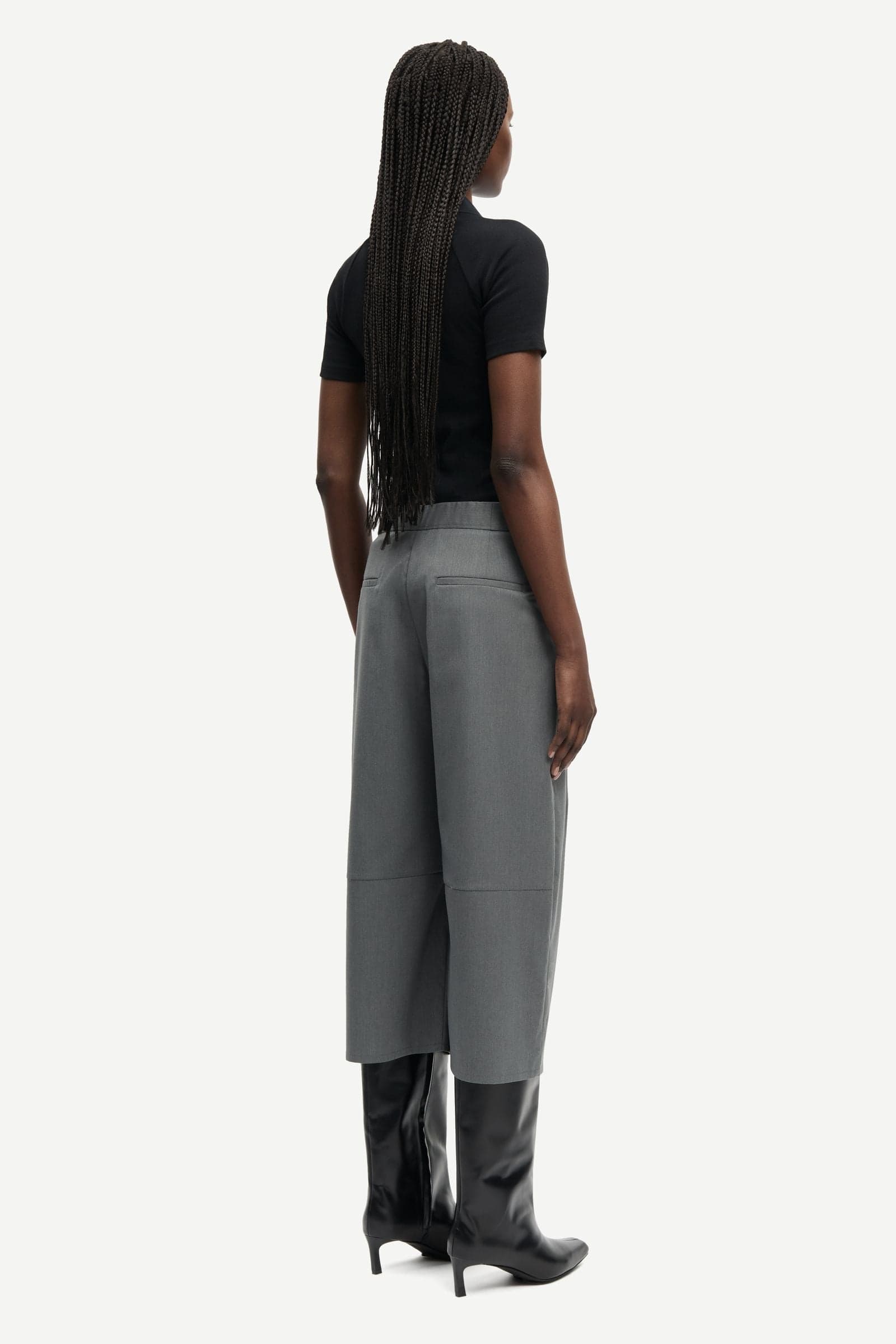 Saroko shorts 15145 Gun Metal Mel.