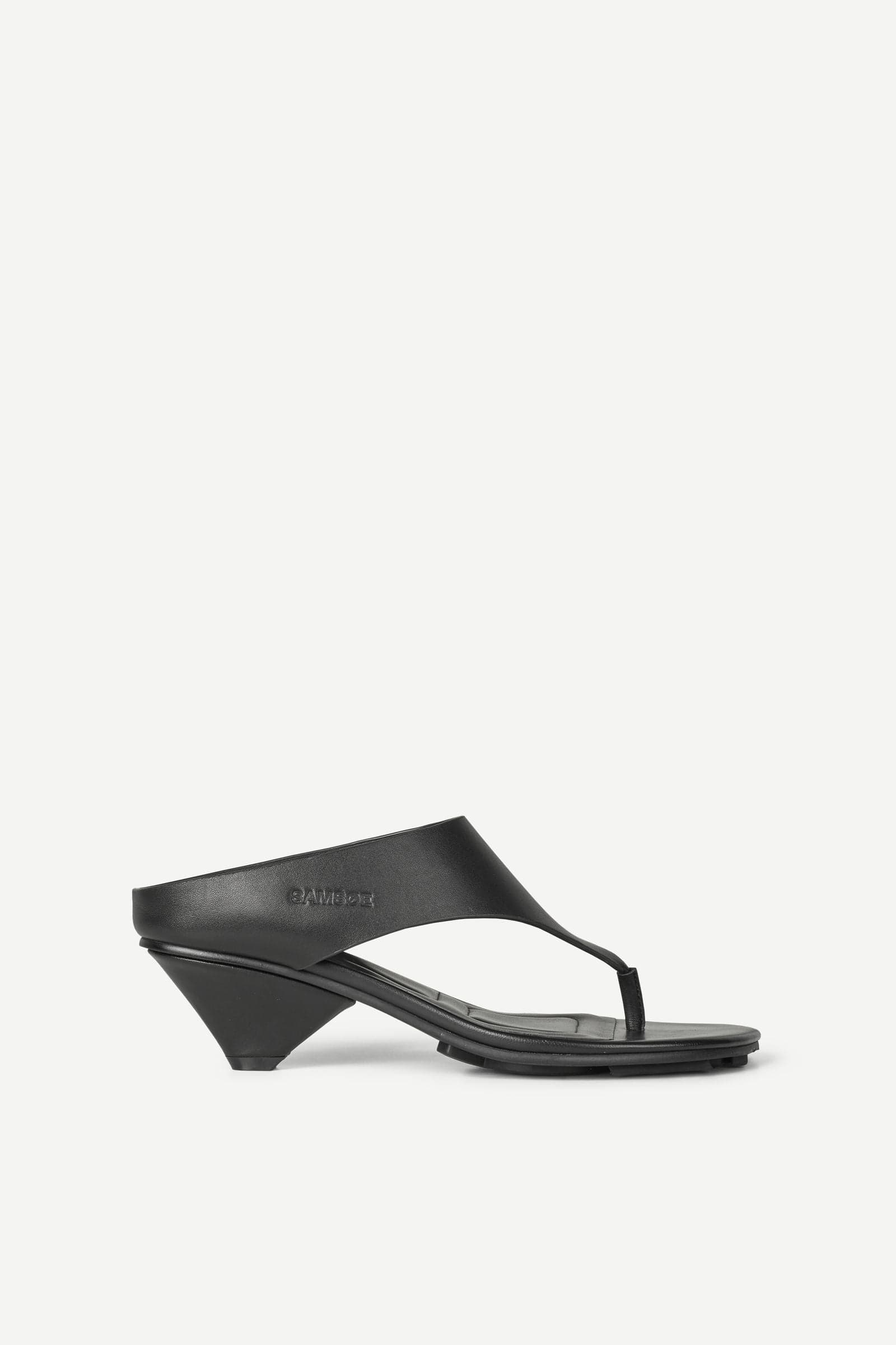 Sadagmar wedge sandals 16108 Black